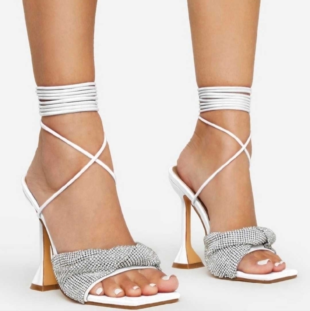 Fashion Nova diamond hills
